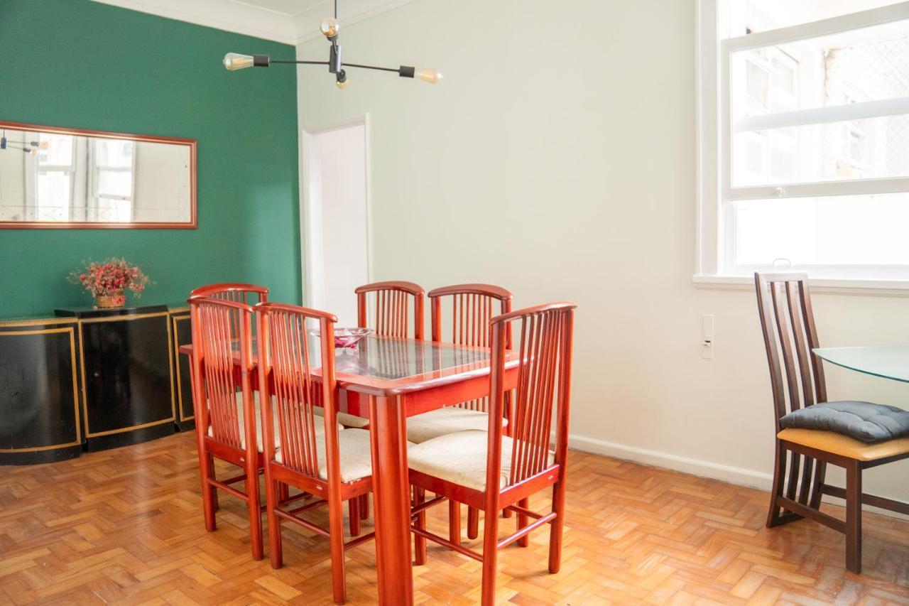 Amplo Apartamento - 3 Quartos - 1 Min Da Praia *
