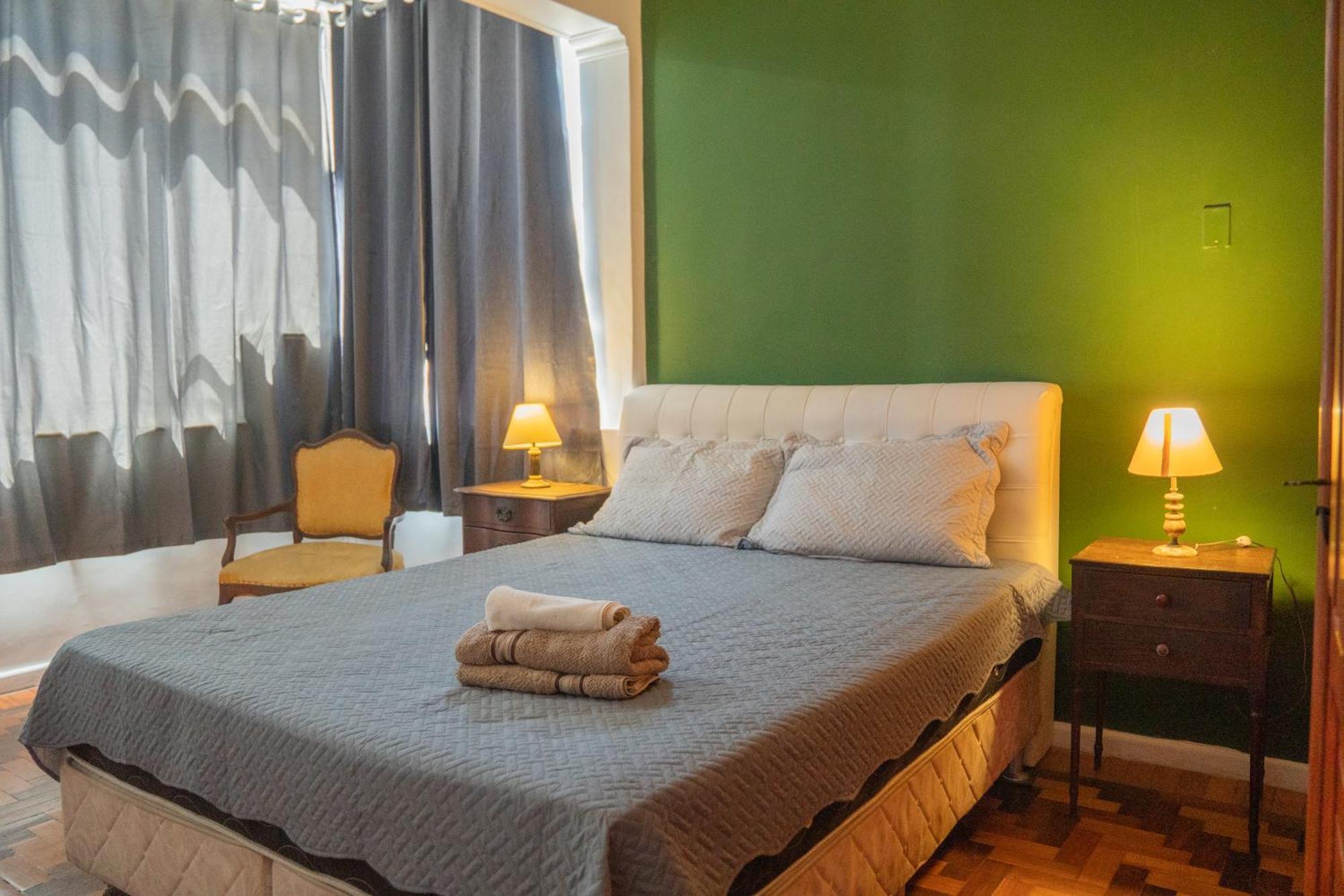 Amplo Apartamento - 3 Quartos - 1 Min Da Praia *